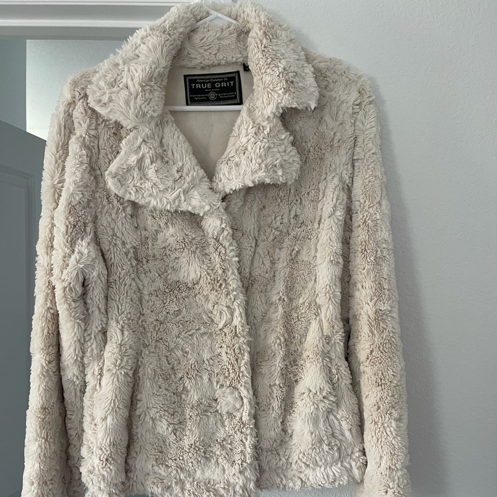 True Grit Vintage White Faux Fur Plush Women’s Jacket Size M